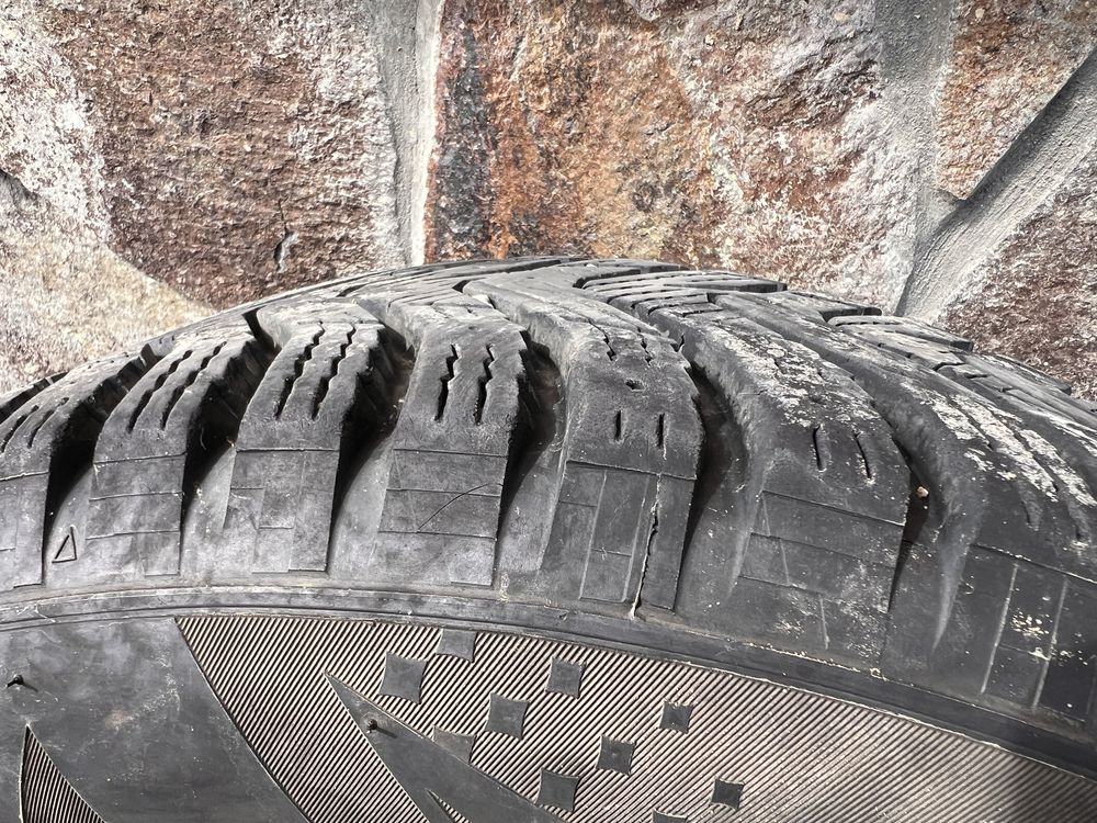 Зимня резина kumho r15 із металевими дисками