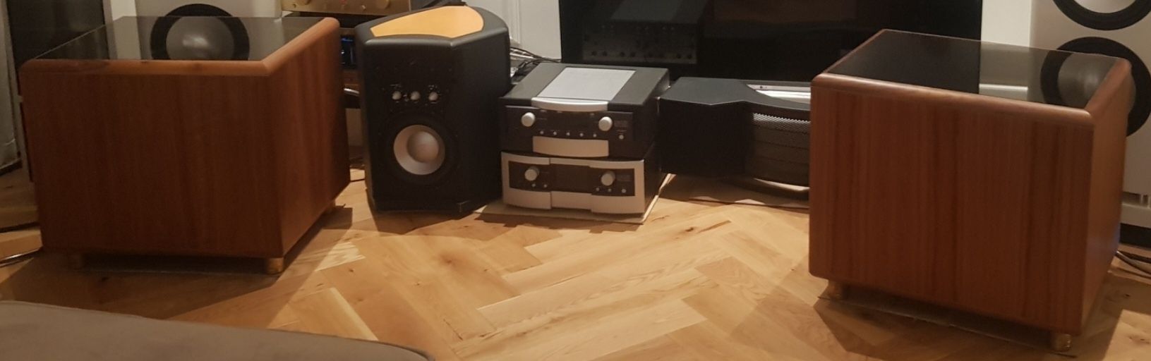 Rel Studio III Aktywne, 93kg, 9Hz, 2szt, Potężny subwoofer do stereo