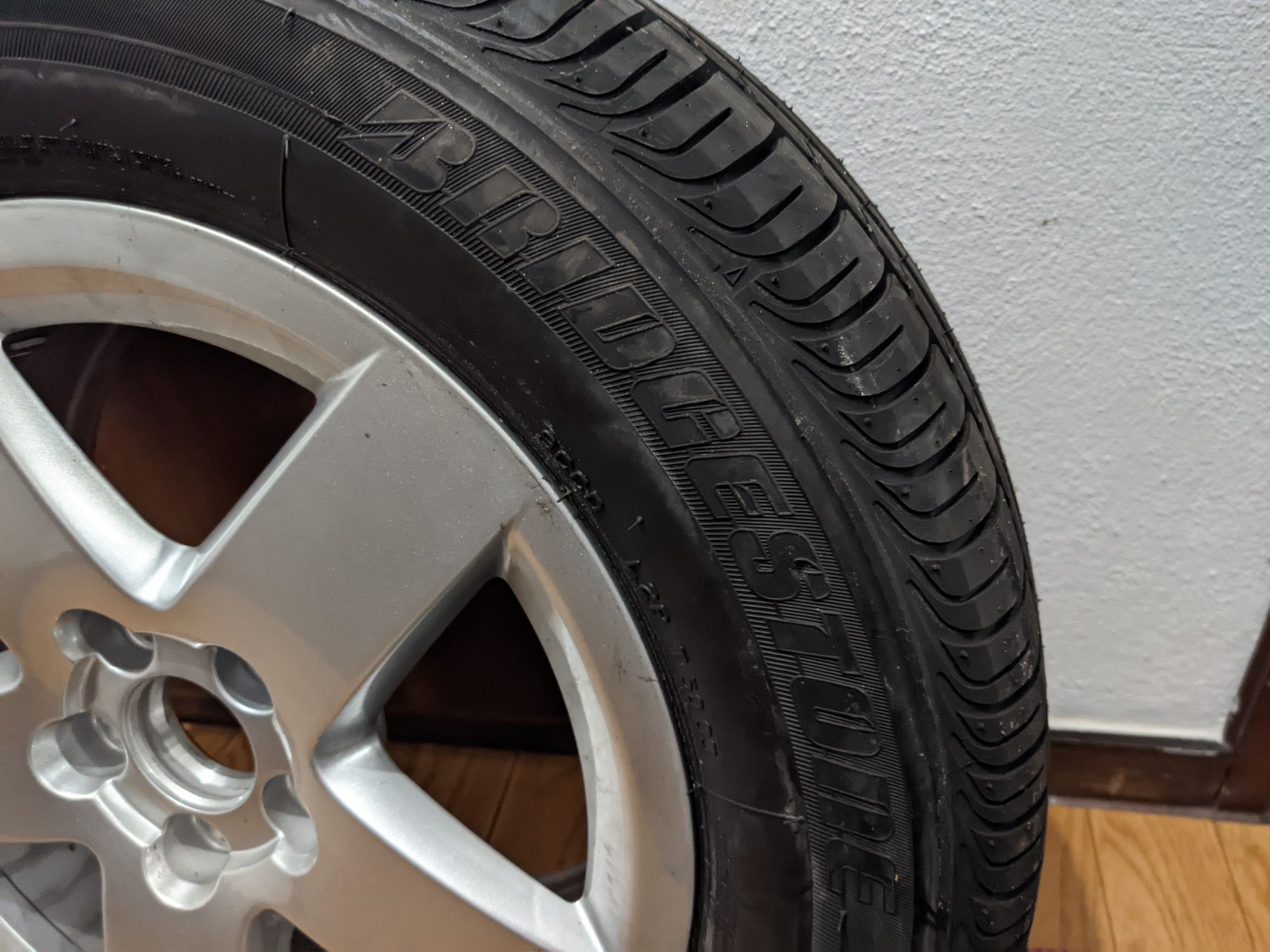 Jante 15 5x100 com pneu novo