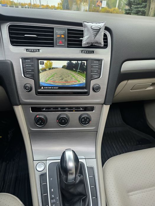 Продам Volkswagen Golf 7