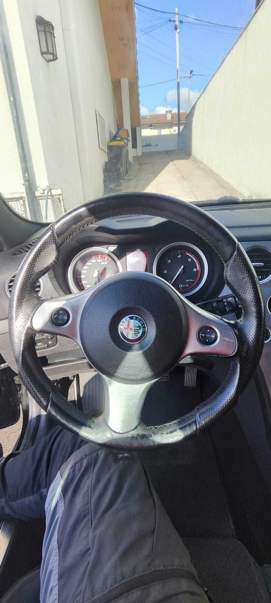 Alfa Romeo 159 Sportwagon 1.9 JTDm 16V – 150cv | Março 2010