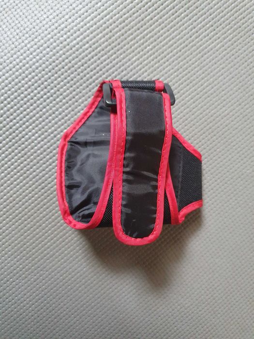 Etui na ramię czarno-czerwone