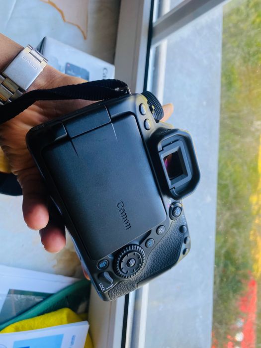 Canon 80D on Sell