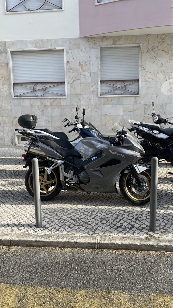 Honda VFR 800 VTEC