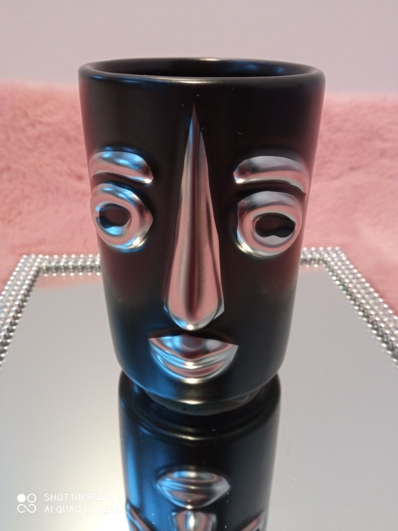 Wazonik/ osłonka ceramiczna czarna twarz