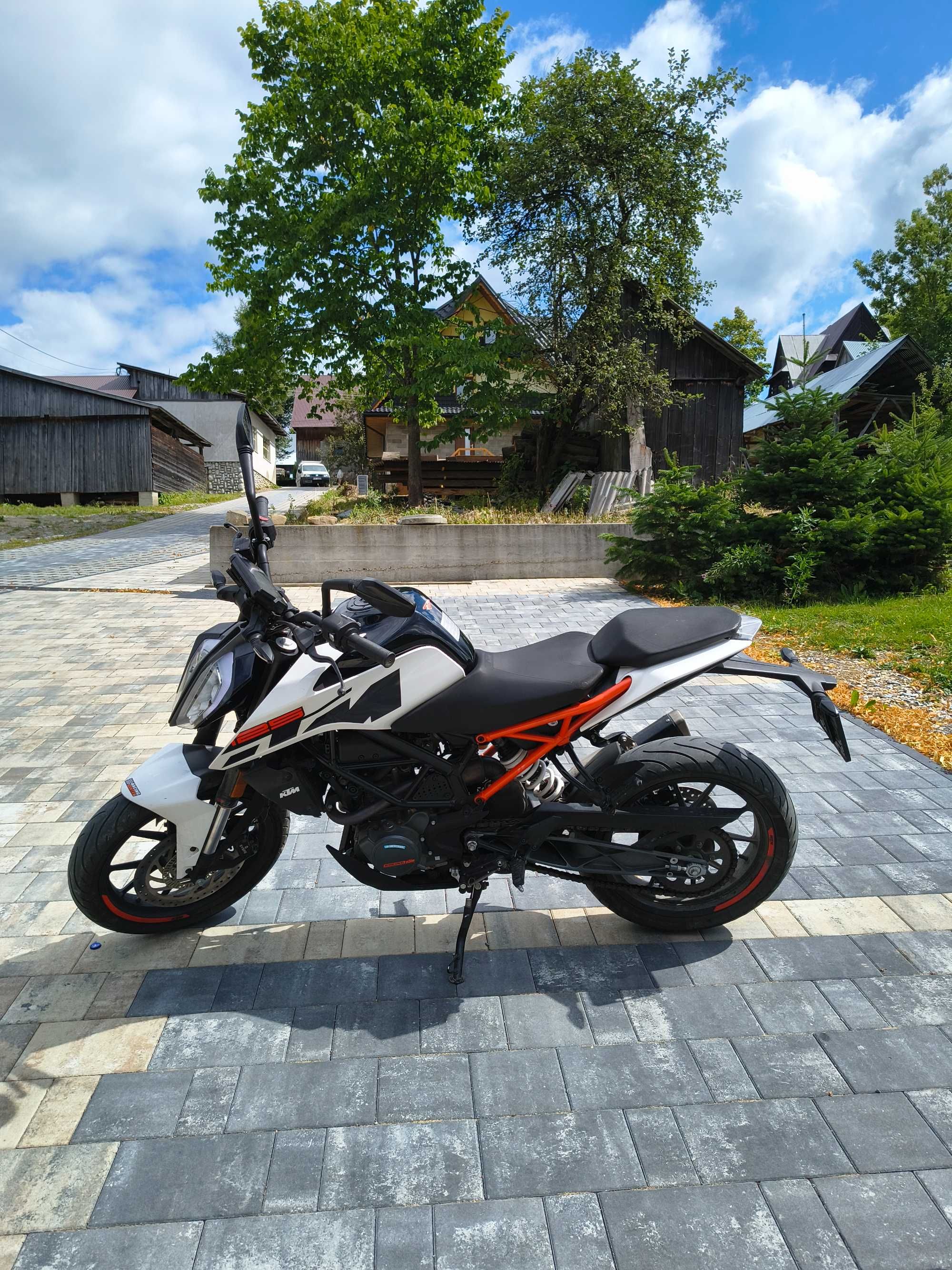 KTM DUKE 125 niski przebieg 6500km