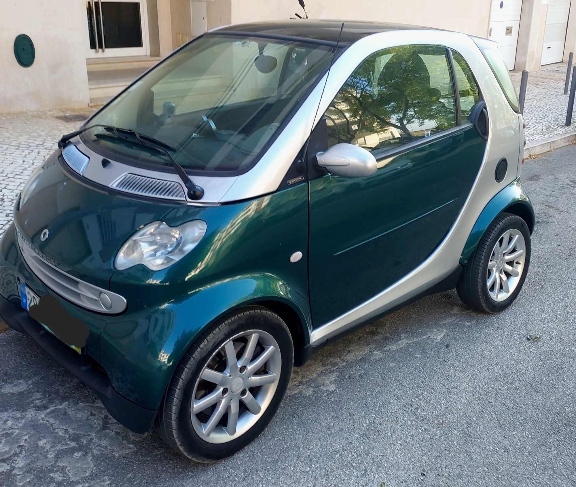 Smart Fourtwo Coupe - 61cv