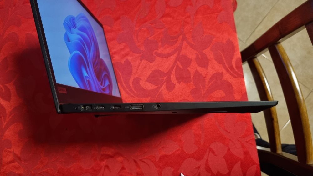 Lenovo ThinkPad P1 Gen3 - i7 vPro - NVIDIA T2000 - 32GB RAM