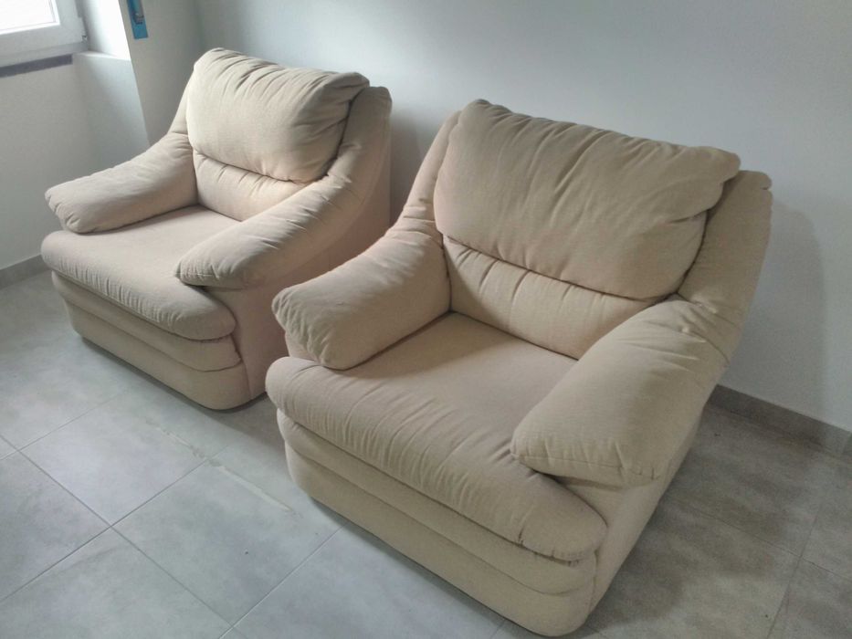 Sofas de sala oferecem muito conforto