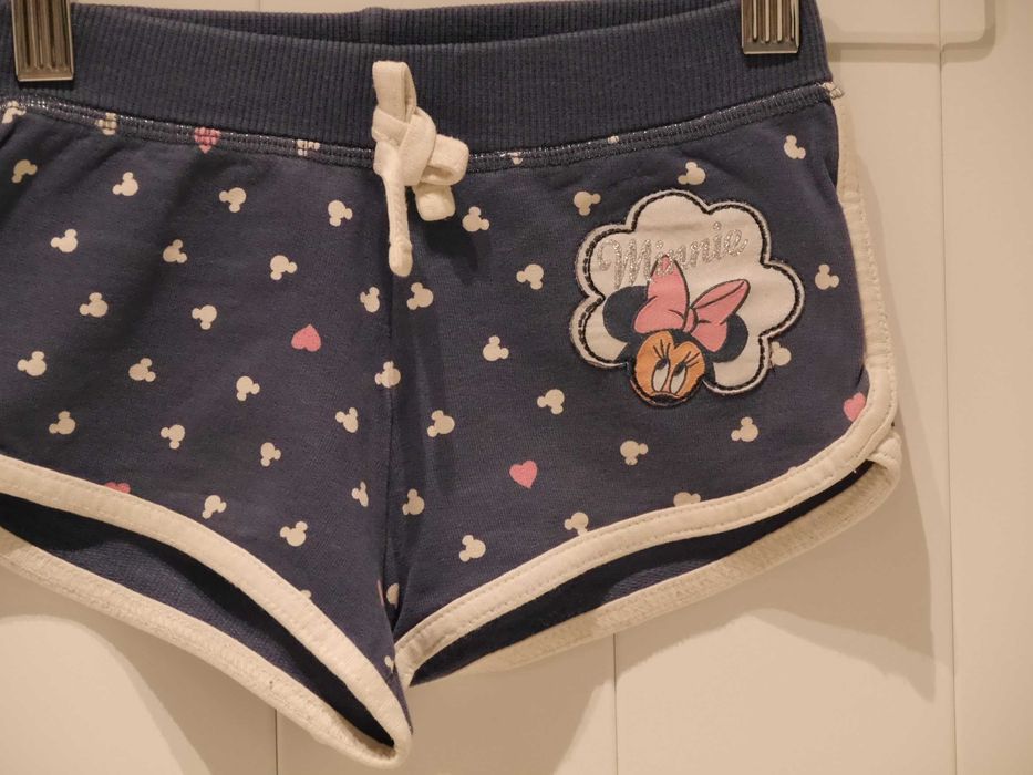 TU śliczne spodenki Minnie 104