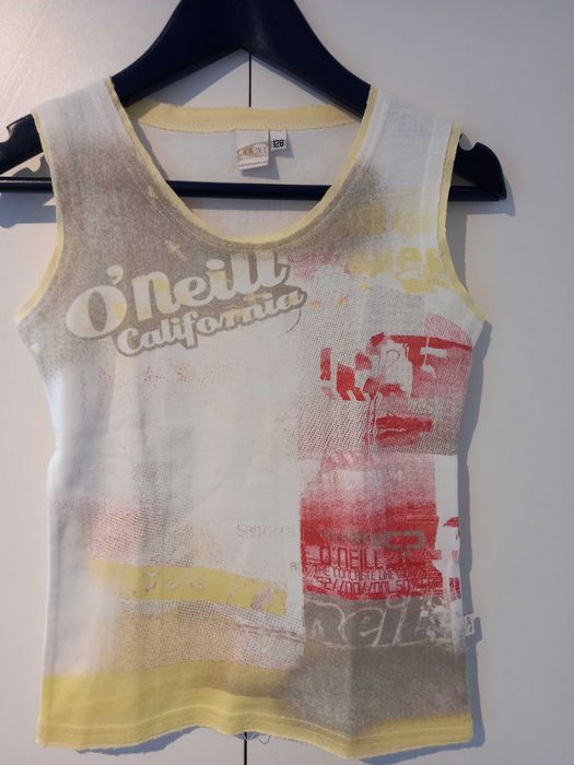 T-shirt marca O'NEILL Menina impecável tamanho para 128