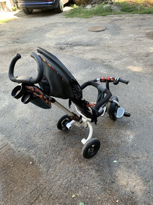 Дитячий велосипед з батьківською ручкою