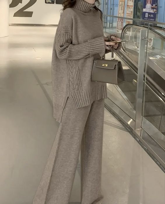 Костюм жіночий теплий брюки светр  / костюм теплый брюки свитер