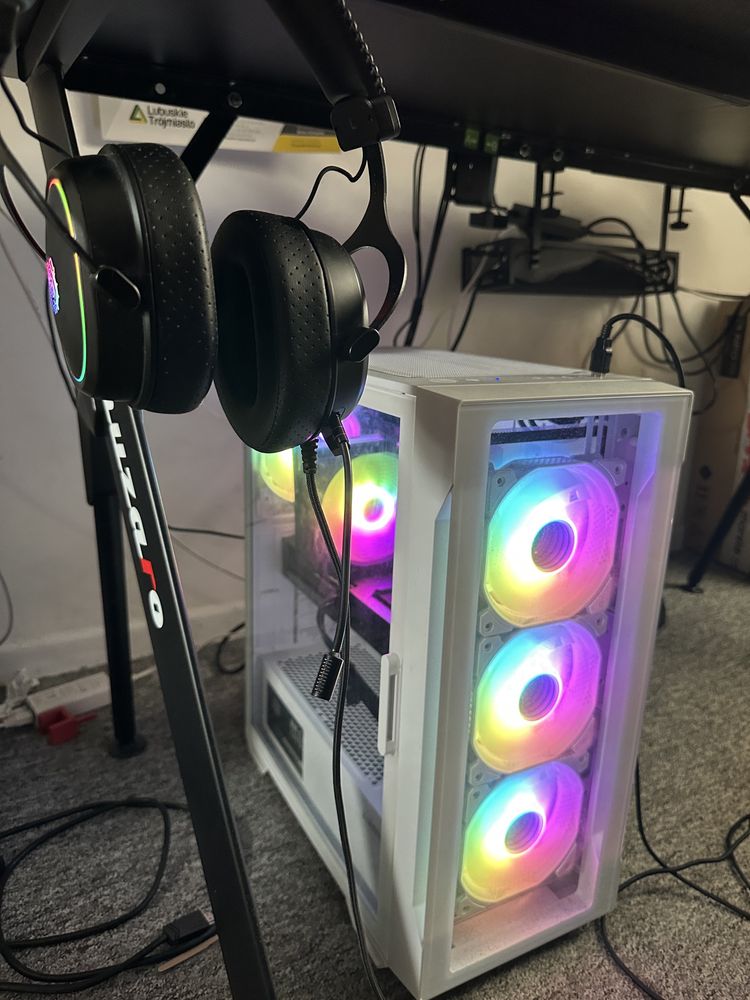 Stanowisko gamingowe, RTX 4070