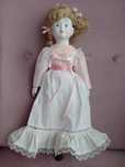 Lalka z porcelany