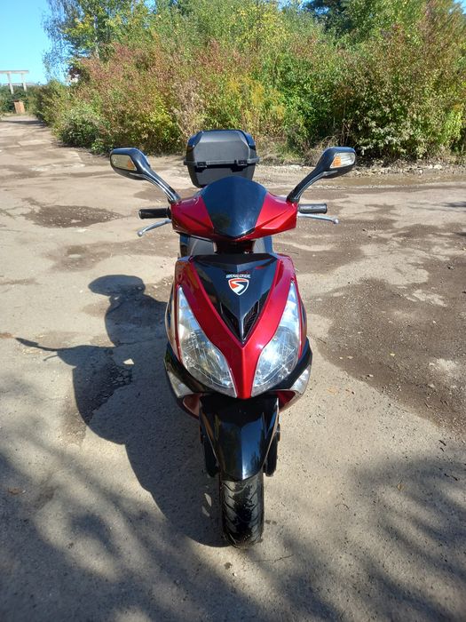 Продам скутер  Spsrk.150 куб.ілі  обмін на  машину