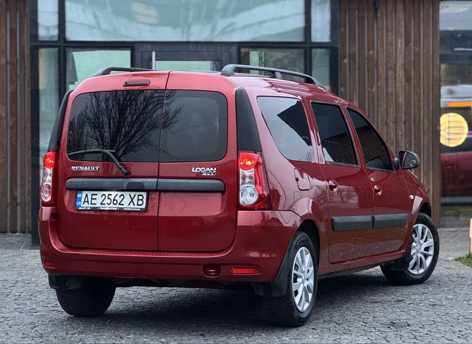 Продам Renault Logan MCV 2012