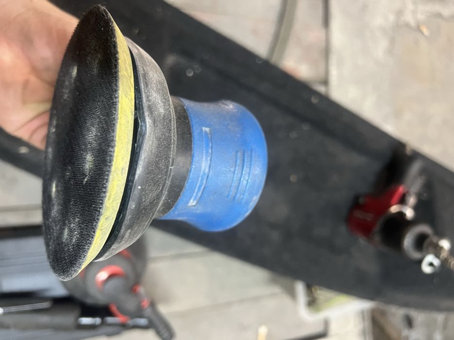 Пневмошлифмашинка б/у экцентриковая 125 мм Miol 81-644