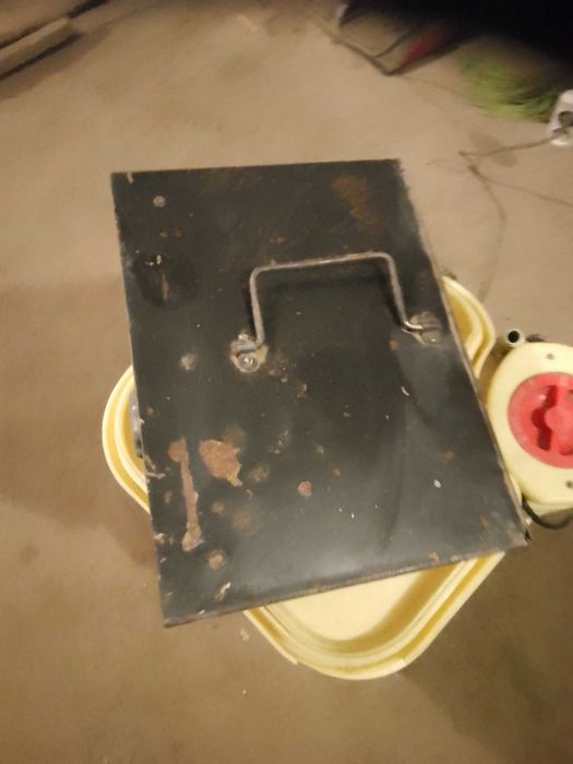 Продам Зарядное устройство