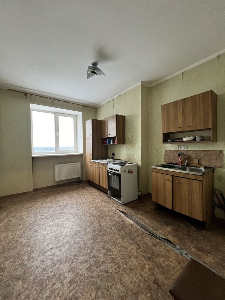 Продам 4-кімнатну квартиру Бортничі(Київ Дарницький р-н)
