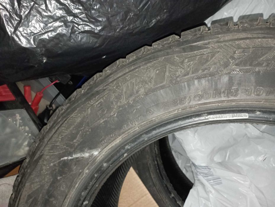Шины Bridgestone, Blizzak DM-V1, 235/60/R18, зимние БУ