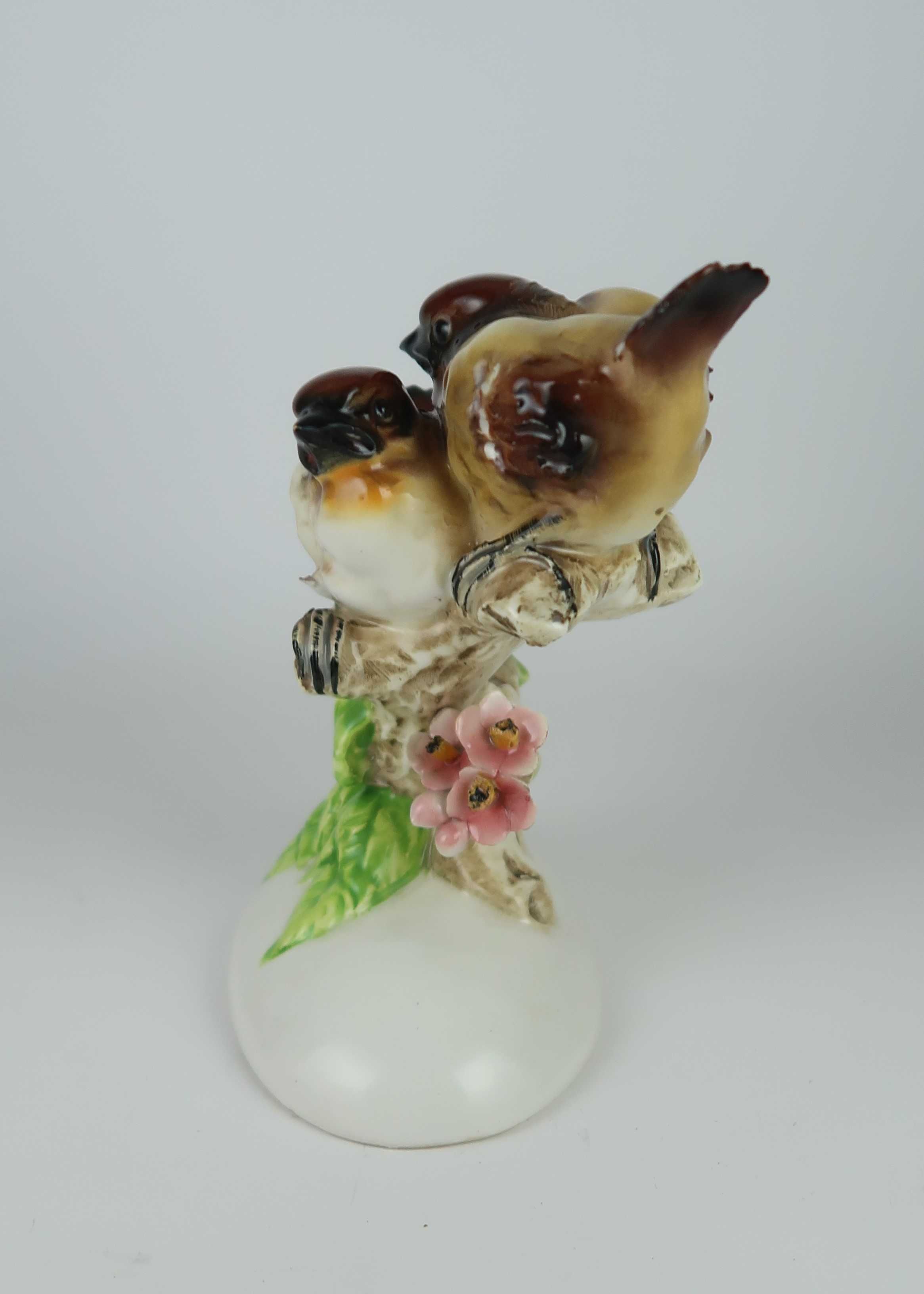 Grupo Escultórico porcelana - Par de pássaros em ramo de arvore