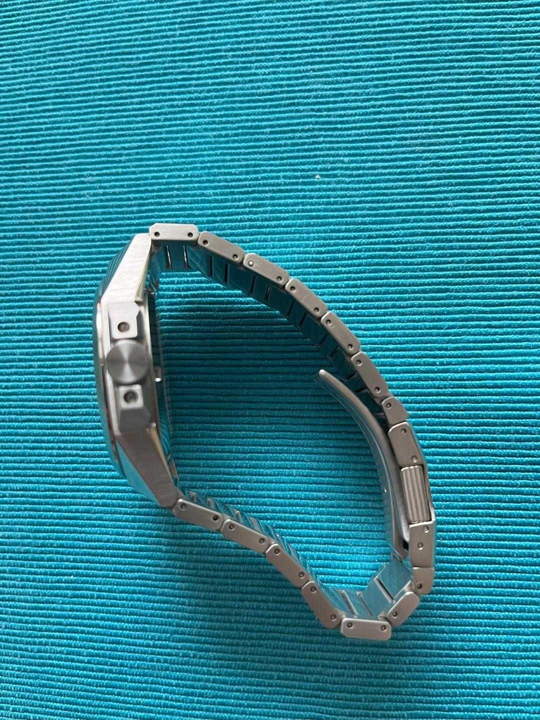 Citizen Series 8 NB6050-51W