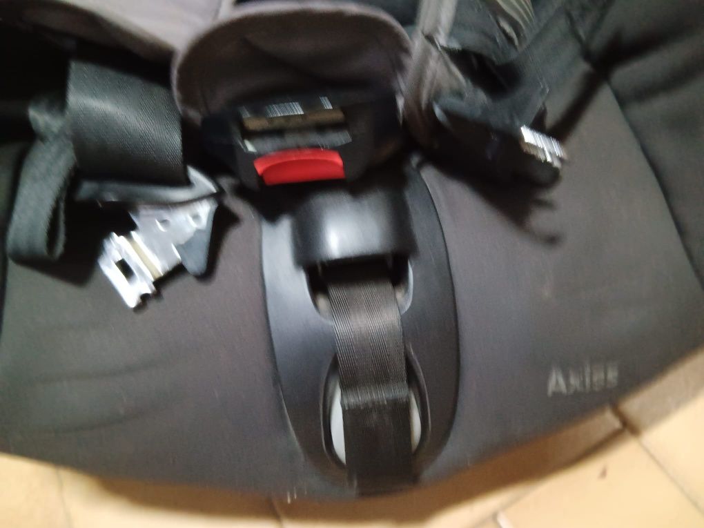 Cadeirinha Auto Bébé Confort Axiss - Giratória (Grupo 1)