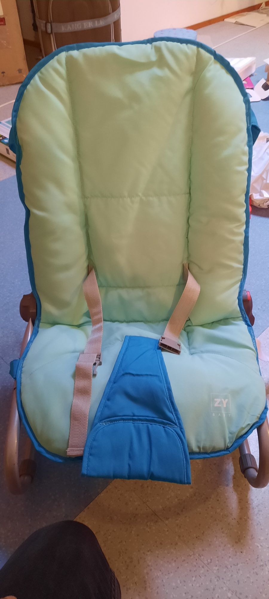 Cadeira baloiço de bébé