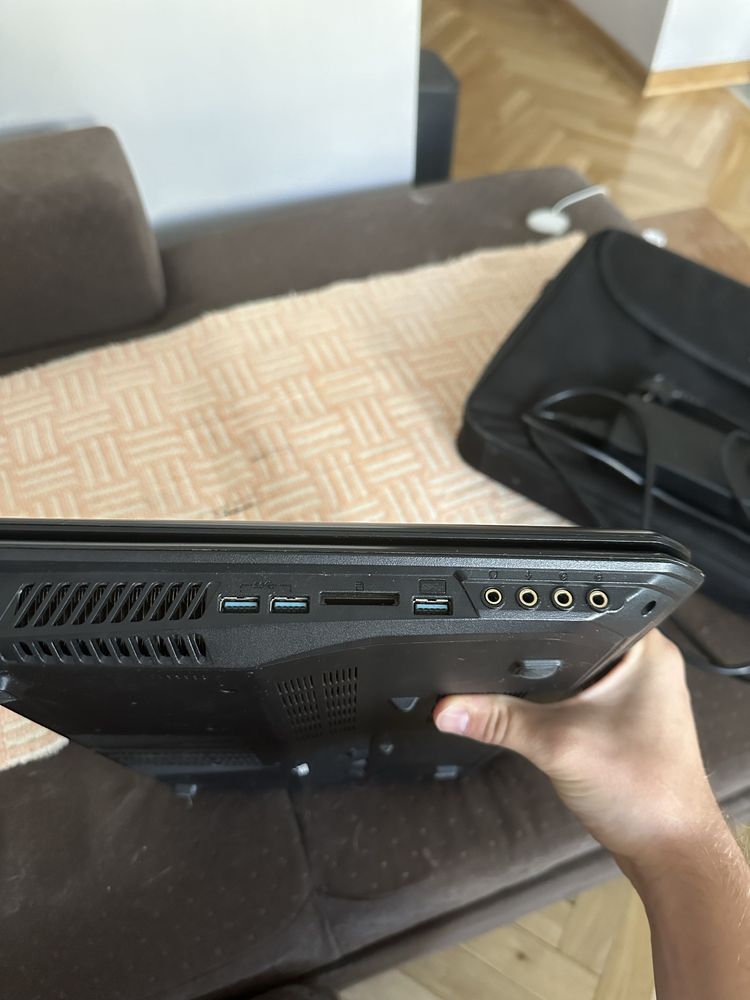 Laptop MSI gt70 ms1763, i7 32gb RAM!!