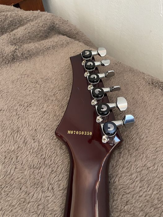 Hagstrom Ultralux XL-2 HH Burgundy Burst