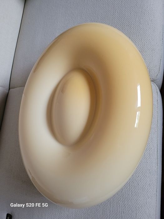 Plafon szklany w kształcie cukierka