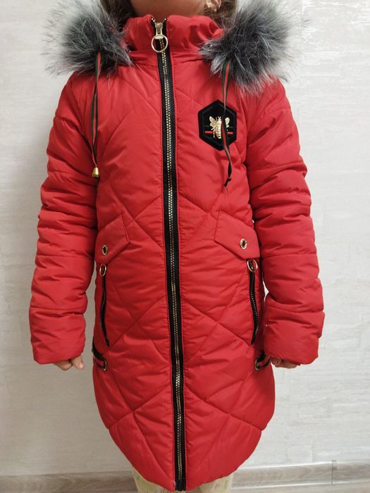 Продам зимову куртку дитячу