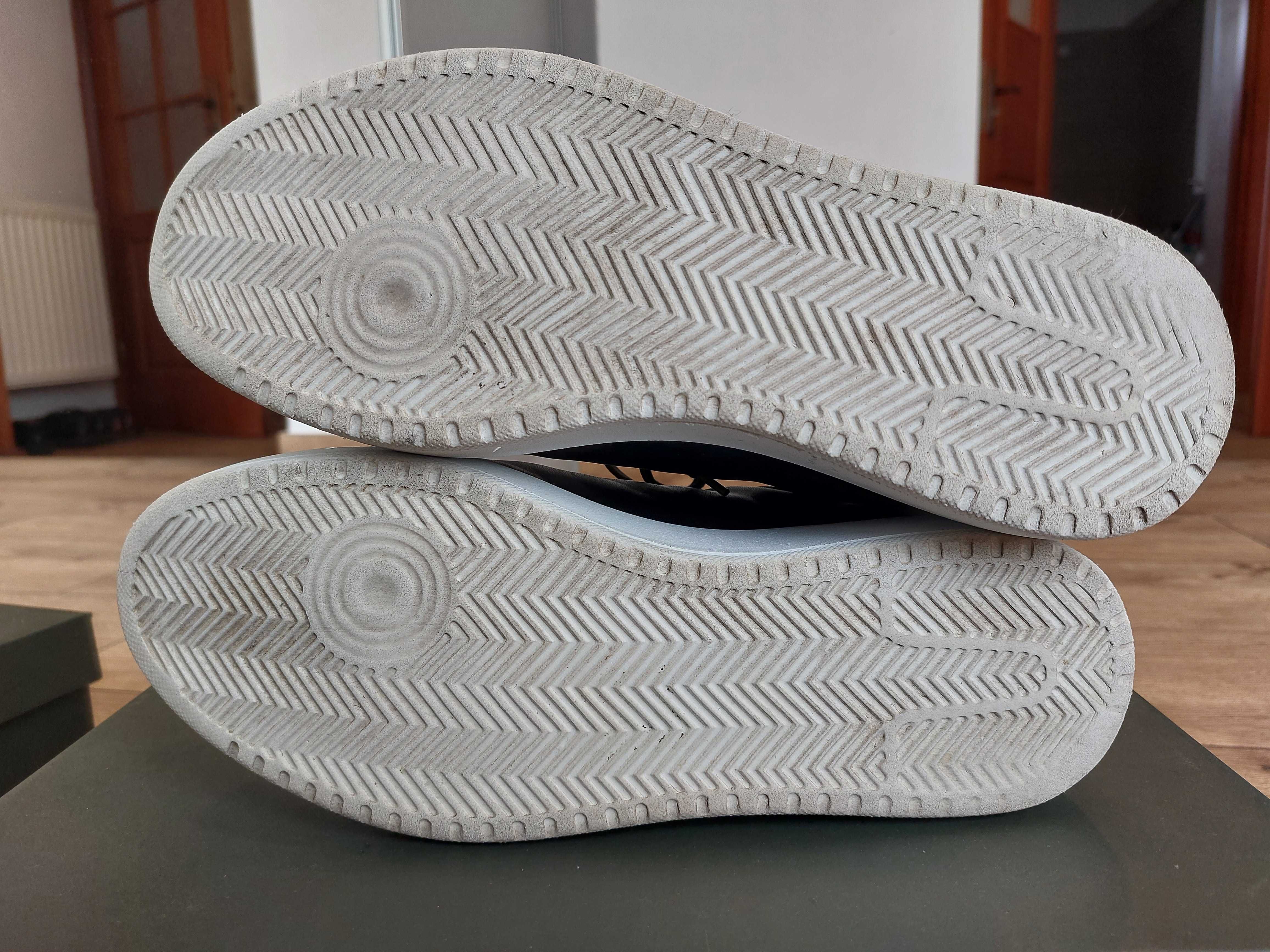 Czarno-białe skórzane buty sportowe, 42