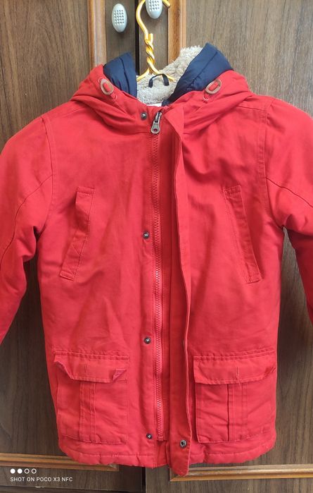 Осенняя, зимняя курточка (парка)  4-5 лет