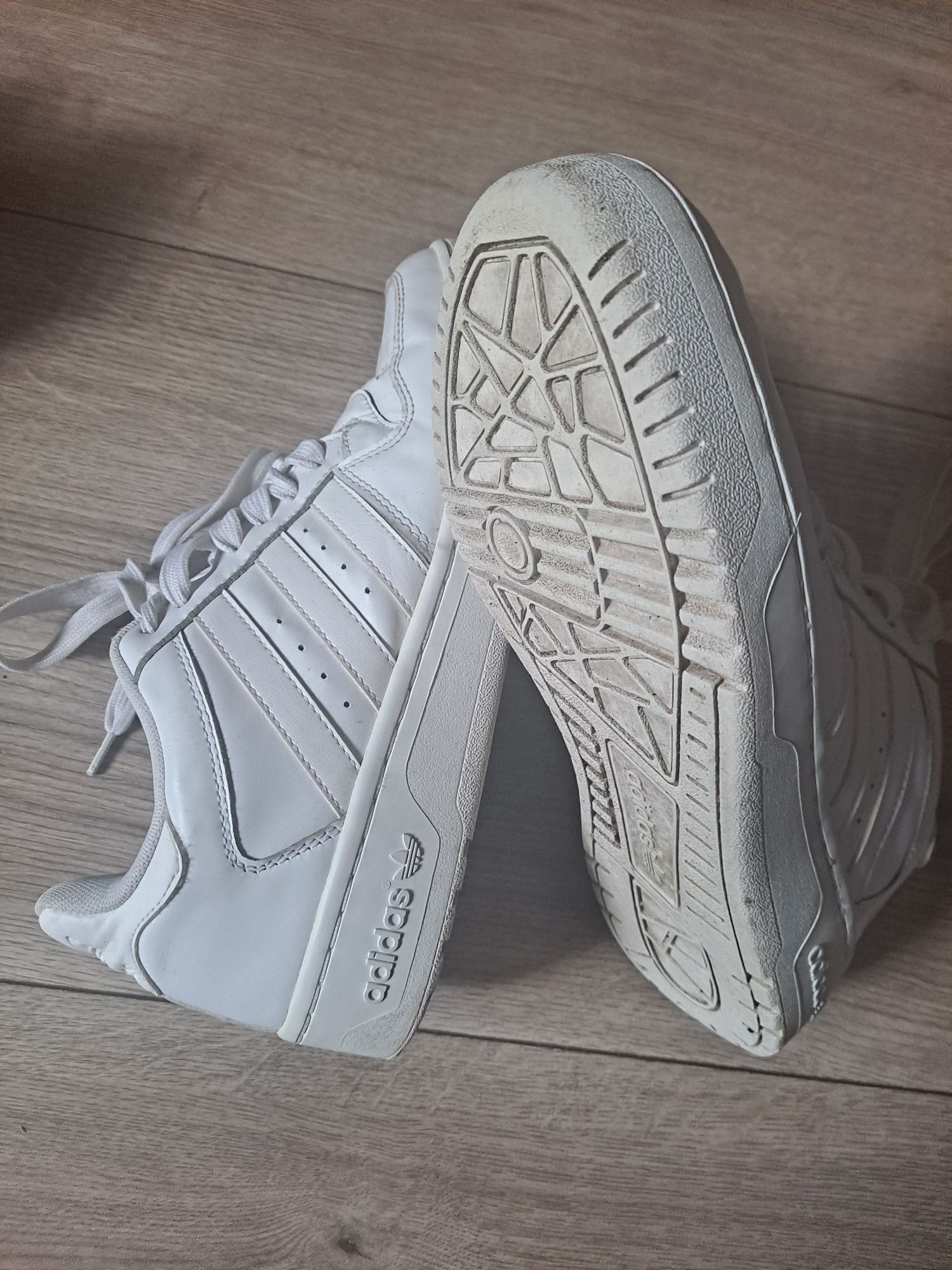 Buty sportowe adidas roz 40