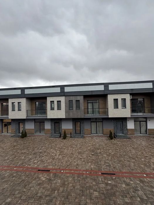 Продаж таунхаусу в районі Садовий