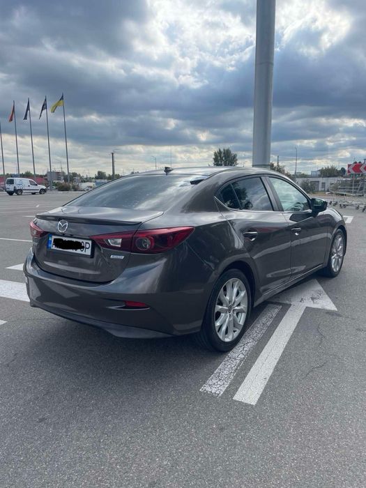 Продам авто Mazda 3 2,5