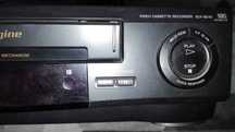 Magnetowid Sony+pilot wysoki model. Okazja cenowa!