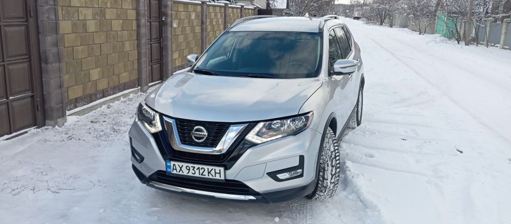 Продам Нісан рог 2018р sv awd