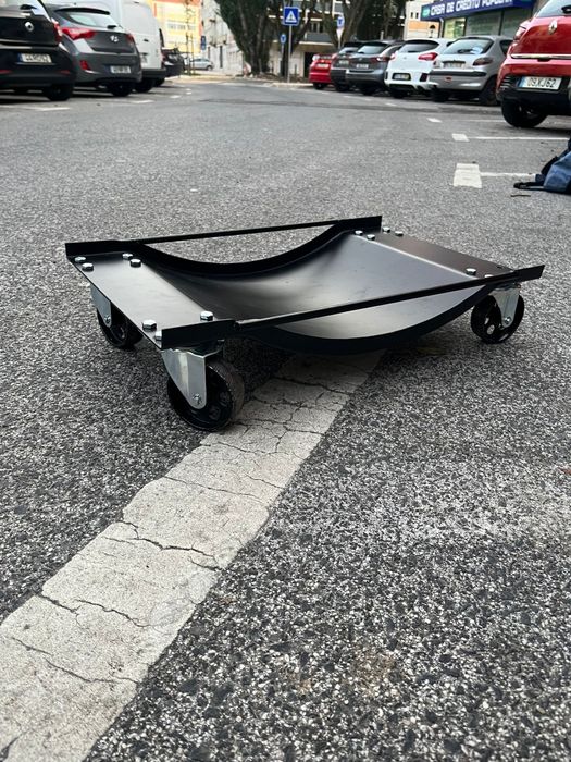 Carrinho/Patins para carro