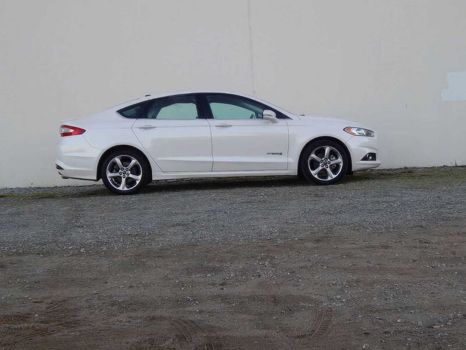 Ford Fusion      2014