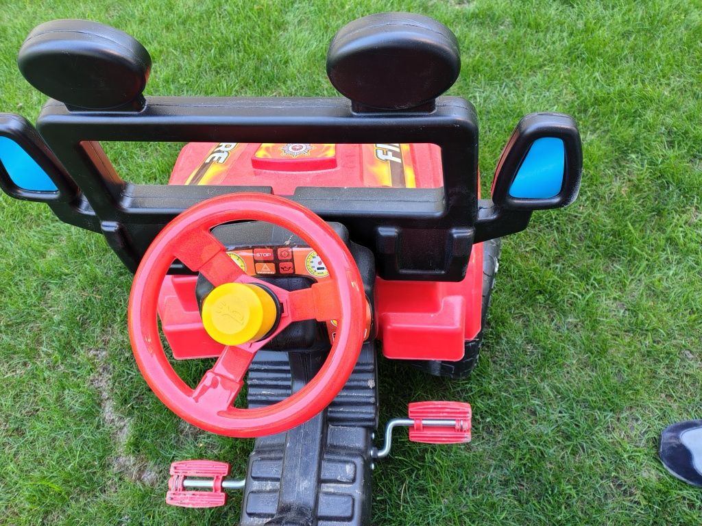 Auto jeździk na pedały