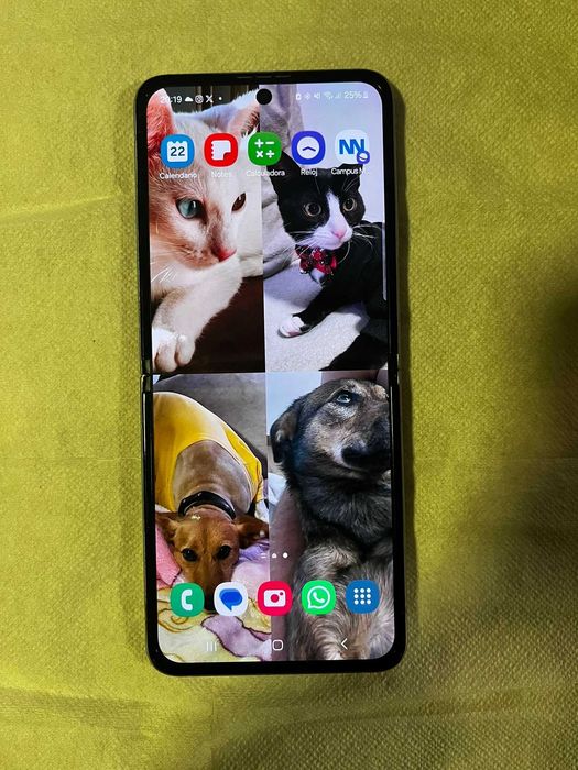 Samsung Galaxy Z Flip 3 128GB + Samsung Galaxy Watch 4