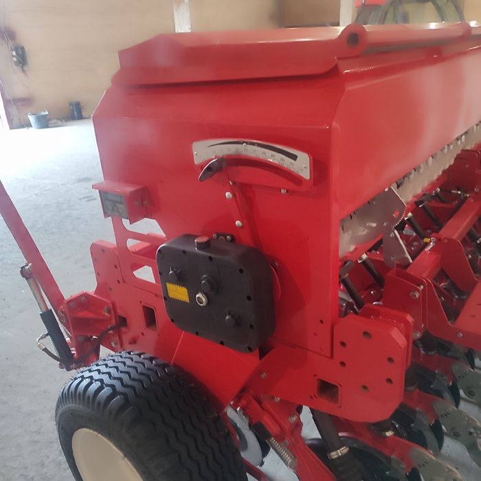 Продам Сівалку зернову нова.4метра.