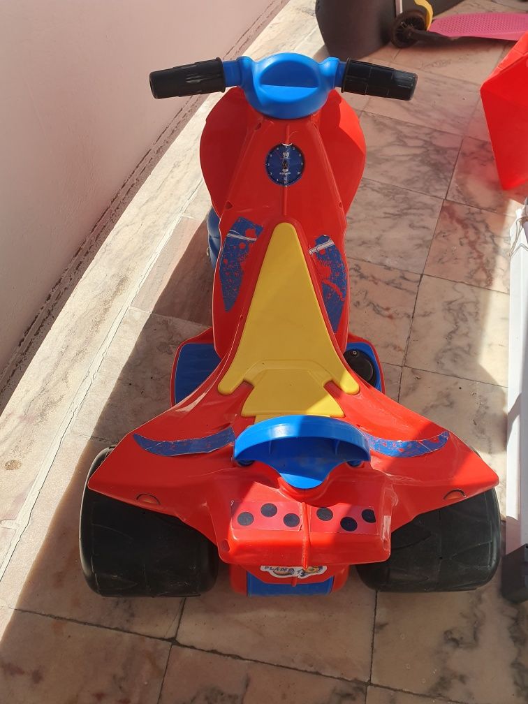 Mota para criança