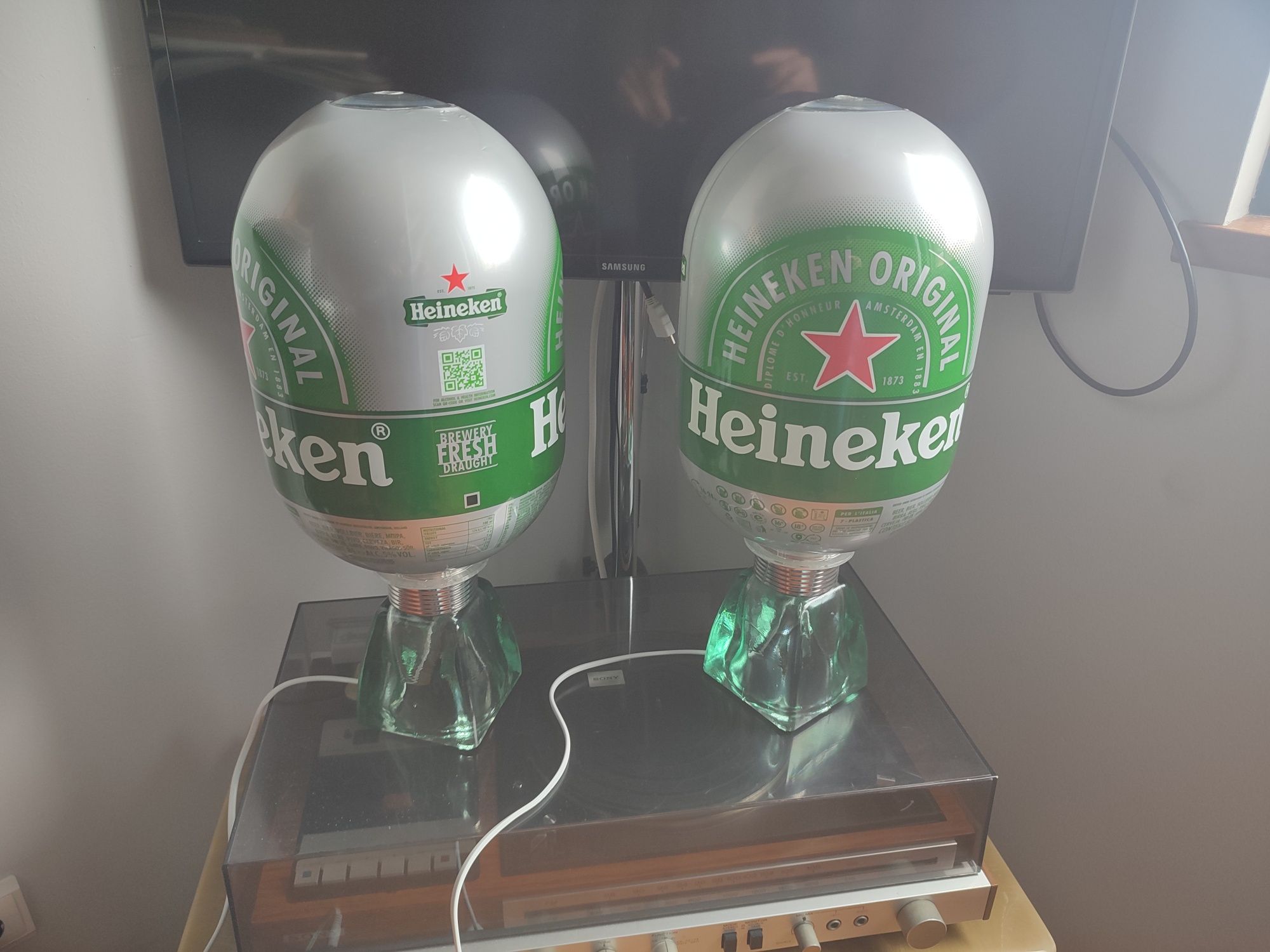 Candeeiros/ reclamos cerveja Heineken