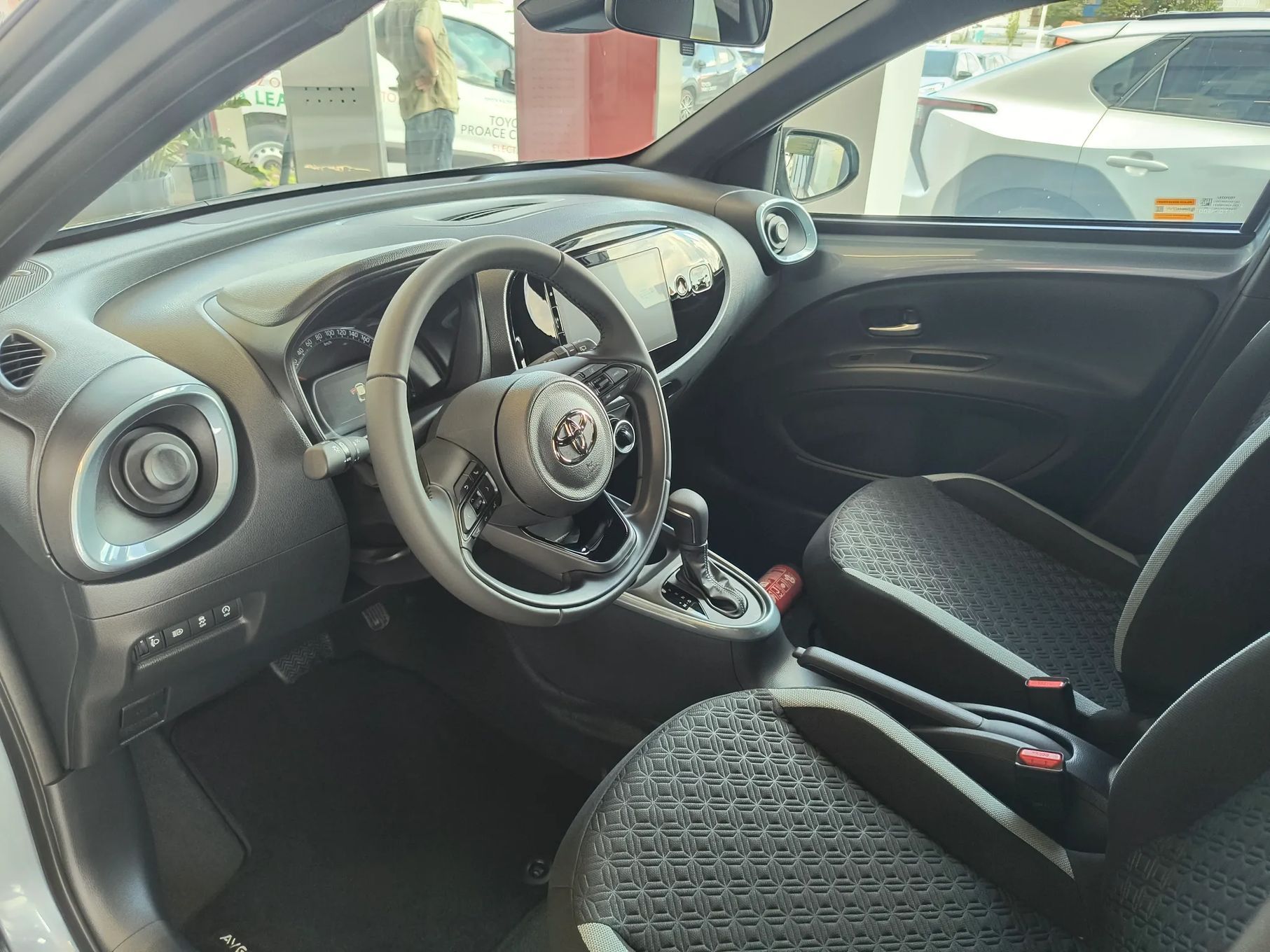 Toyota Aygo X Style 1,0 CVT 72 KM, automat, rocznik 2025