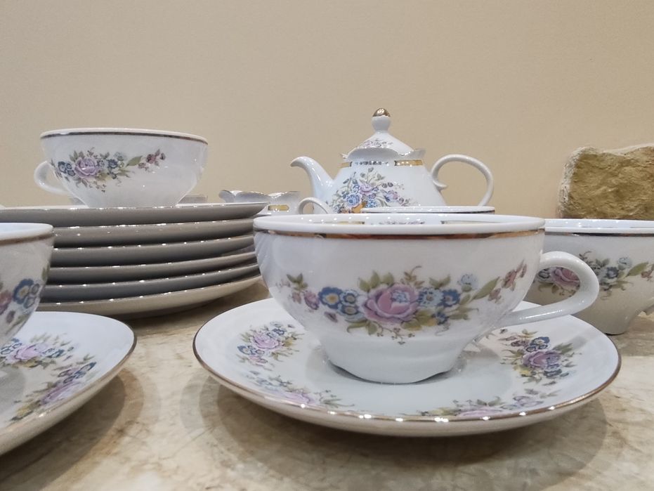 Чайный сервиз производства ГДР (Германия). Почти не использовался.