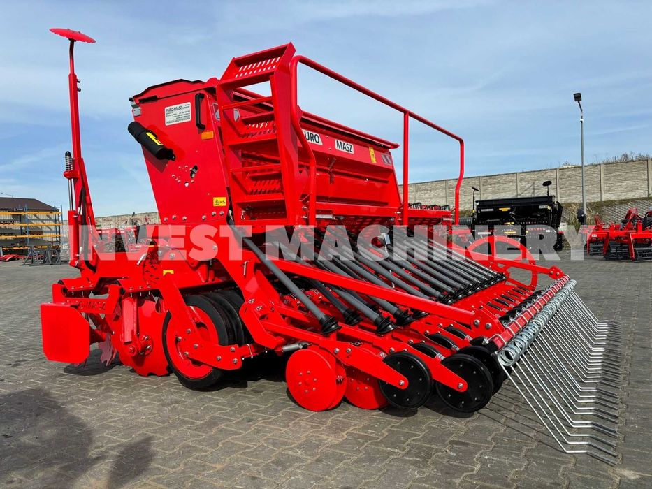 Agregat uprawowo-siewny EURO-MASZ nabudowany BEZORKOWIEC brona siewnik